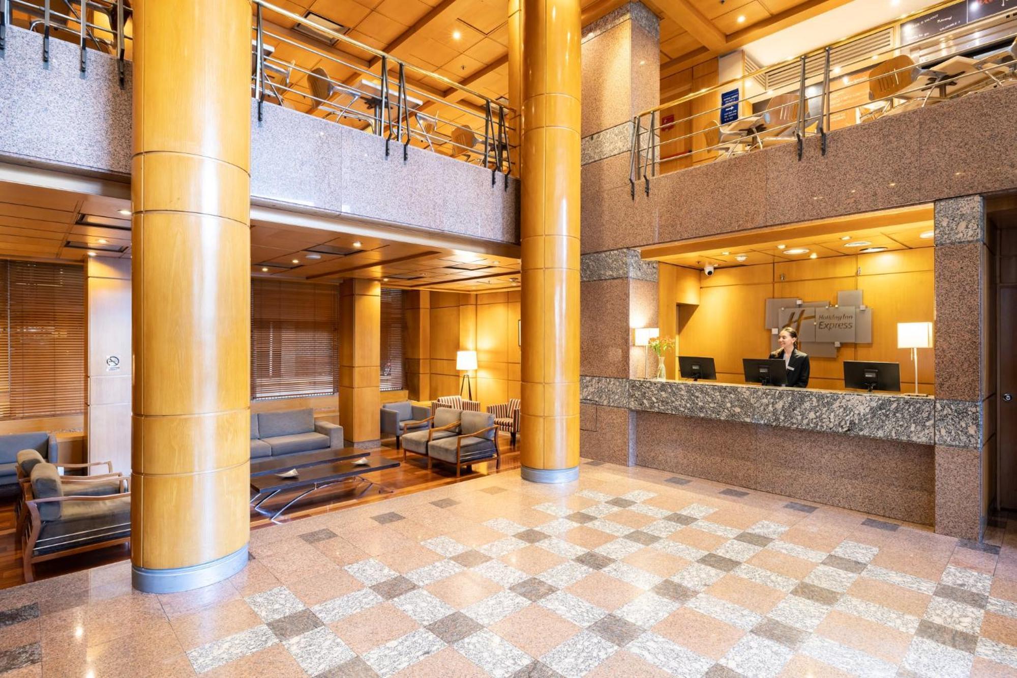 Holiday Inn Express Puerto Madero By Ihg Buenos Aires Ngoại thất bức ảnh